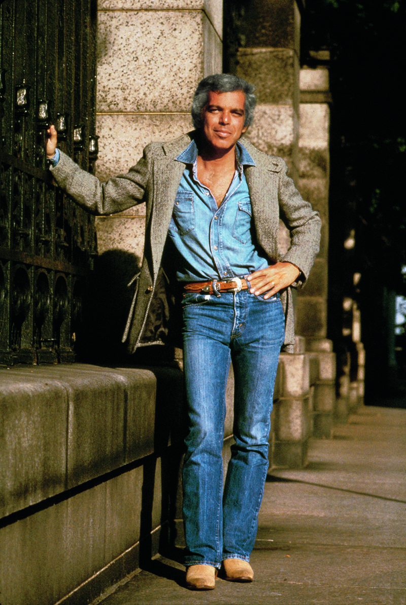 Ralph Lauren wears his iconic tweed jacket along Fifth Avenue, 1978.